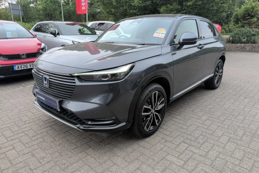 Vehicle Image - 2