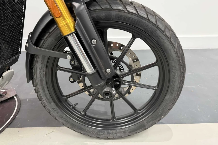 Vehicle Image - 3