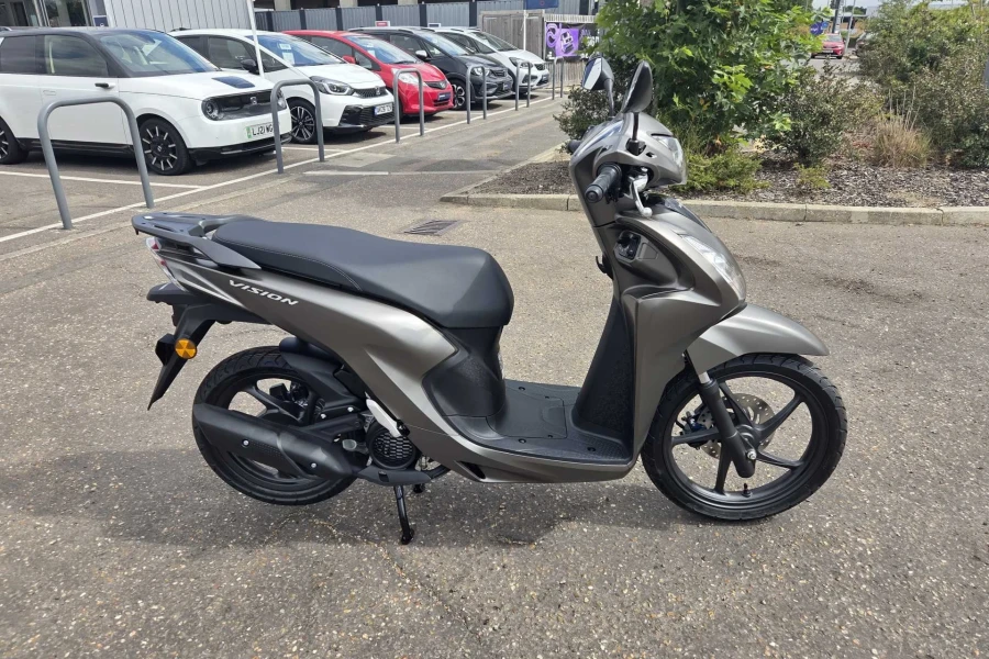 Vehicle Image - 1