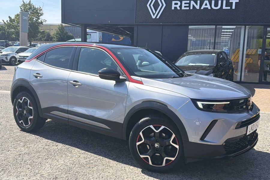 Vehicle Image - 0