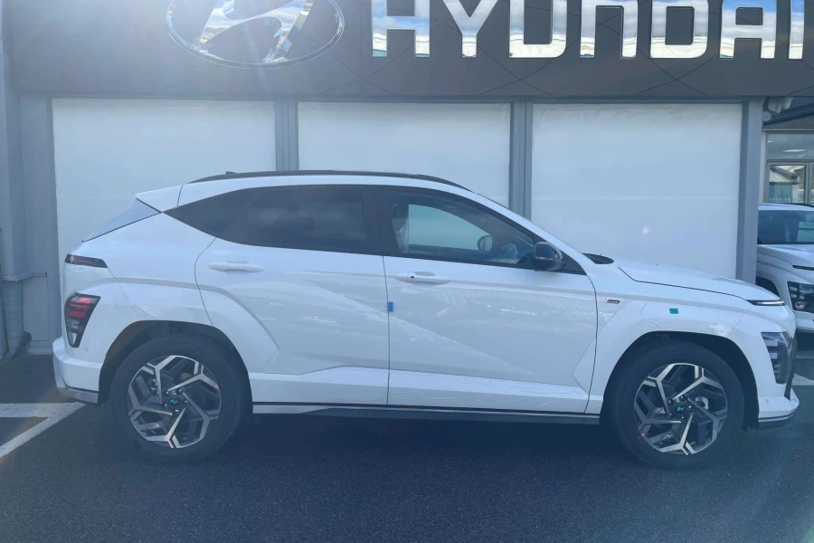 Vehicle Image - 1