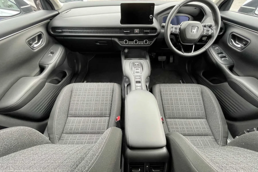 Vehicle Image - 3
