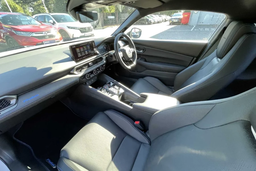 Vehicle Image - 1