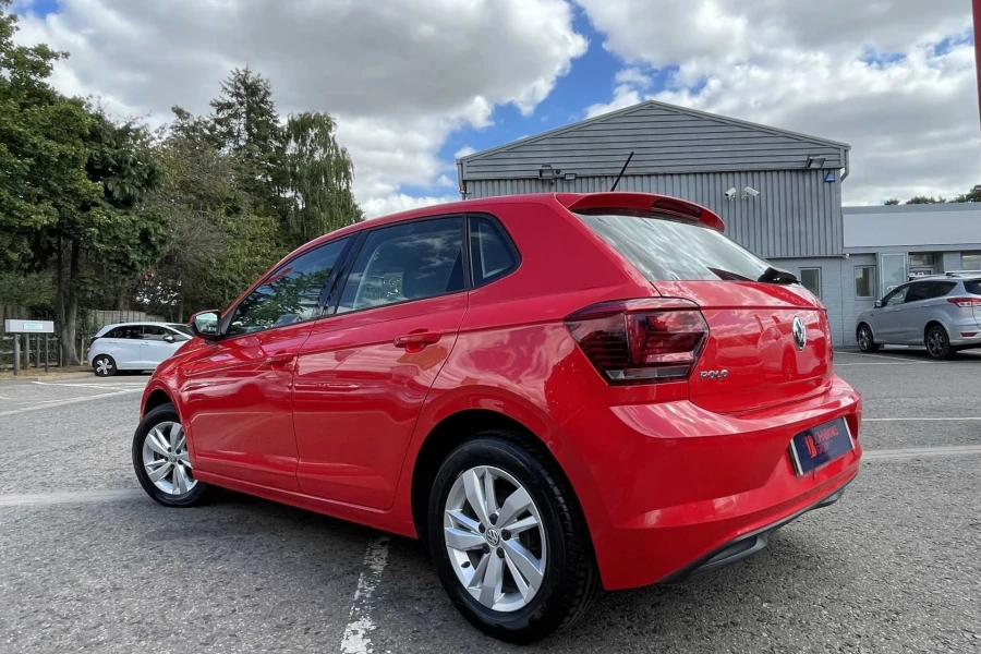 Vehicle Image - 2