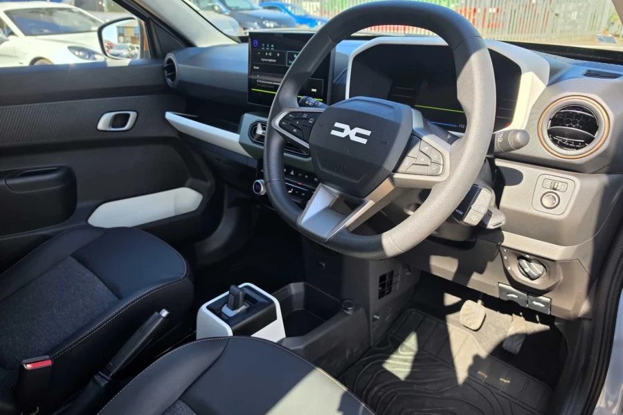 Vehicle Image - 3