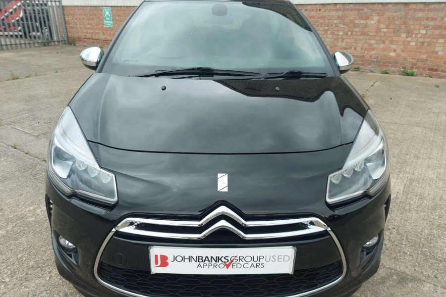 Vehicle Image - 1