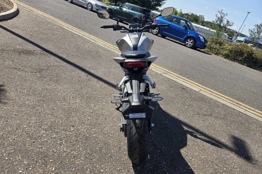 Vehicle Image - 3