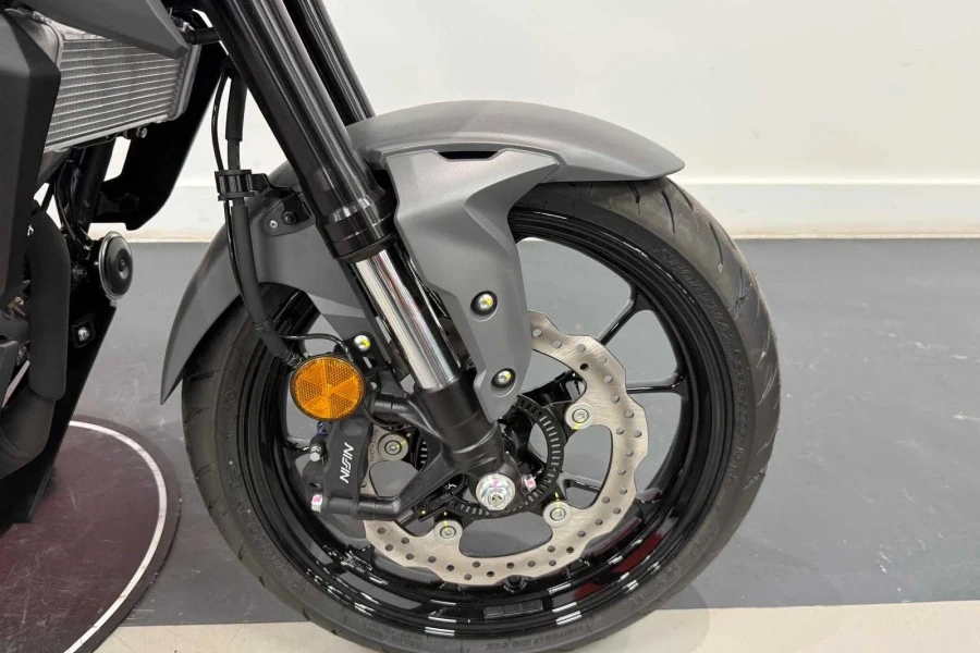 Vehicle Image - 3