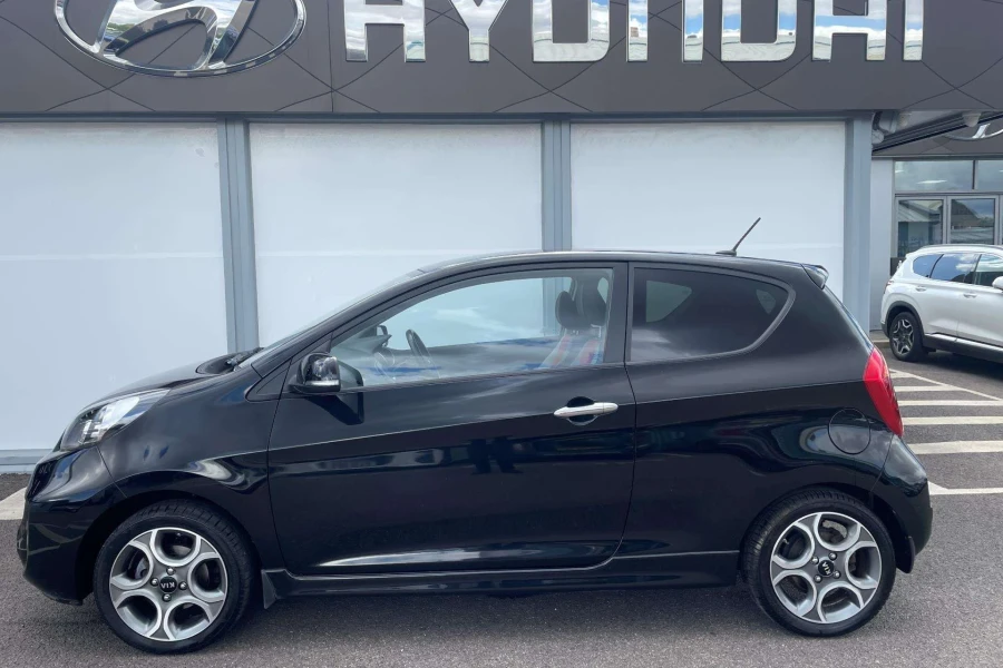 Vehicle Image - 2