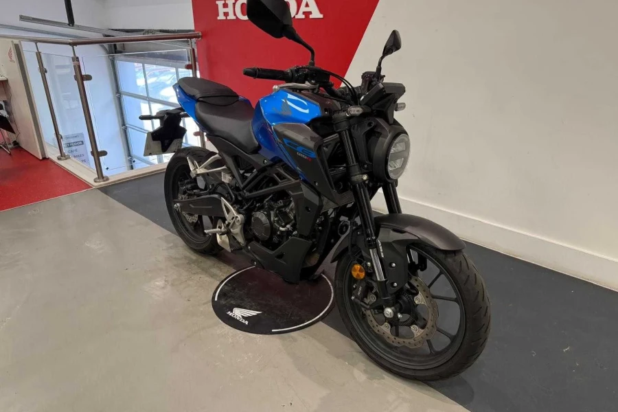Vehicle Image - 1