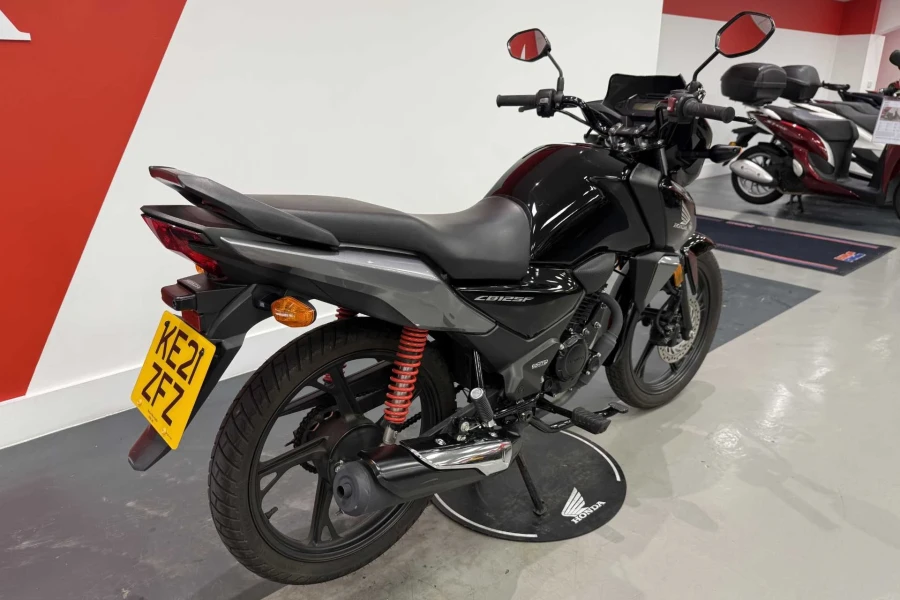 Vehicle Image - 2
