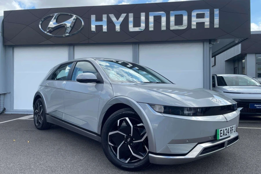 Vehicle Image - 0