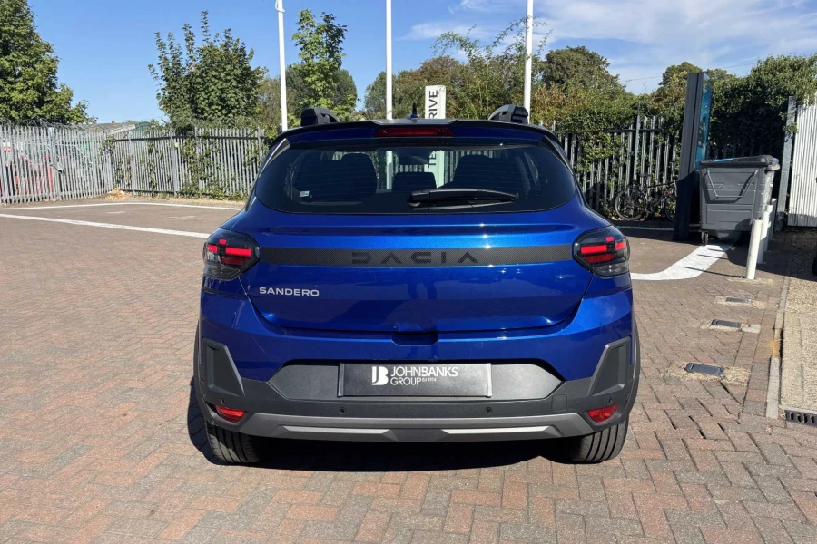Vehicle Image - 2