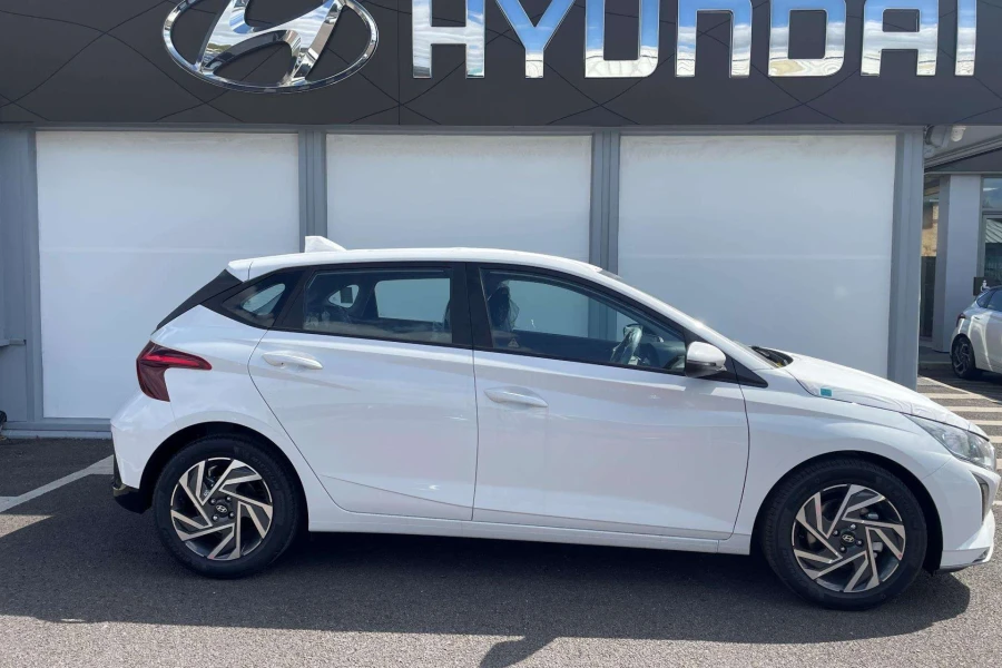 Vehicle Image - 1