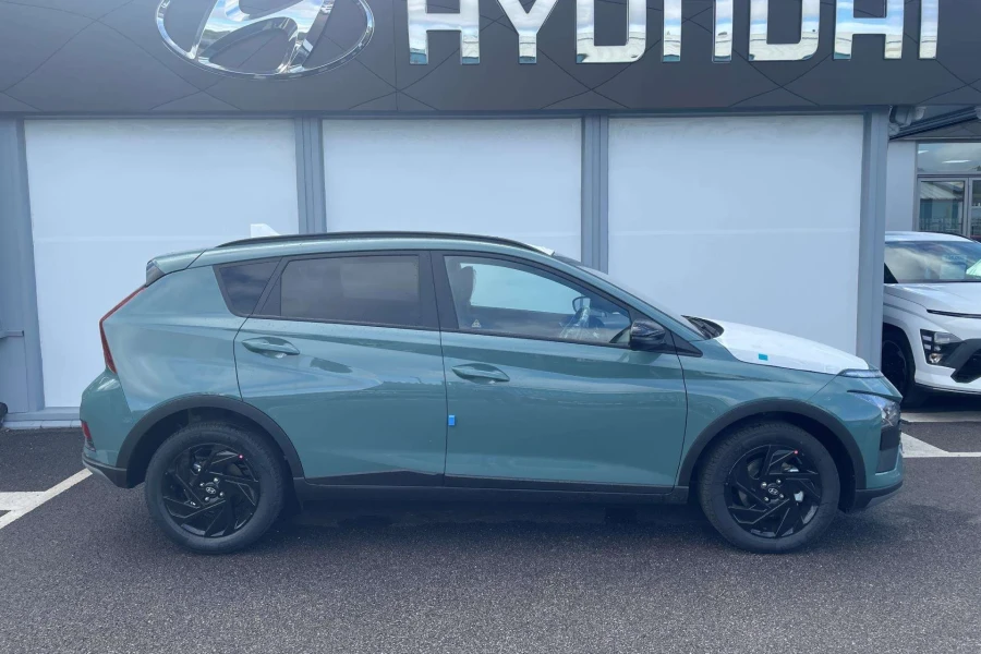 Vehicle Image - 1