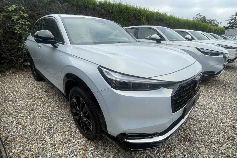 Vehicle Image - 0