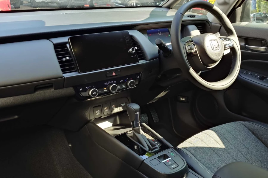Vehicle Image - 1