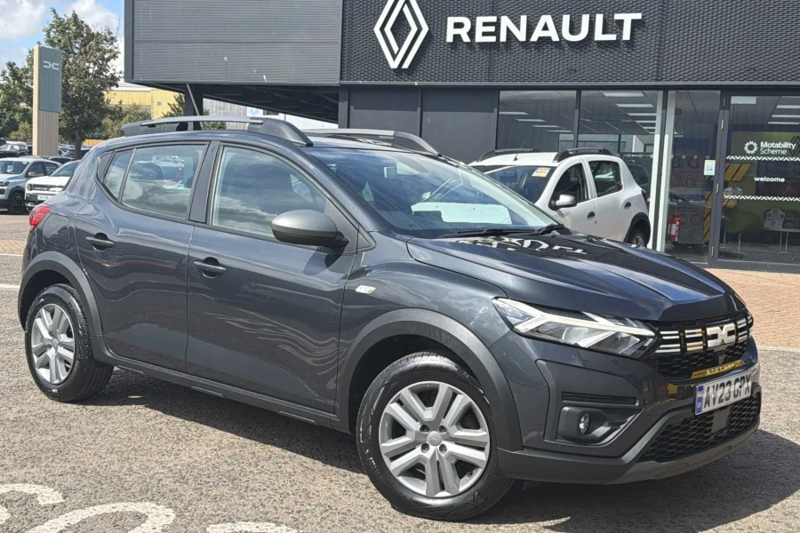 Vehicle Image - 0