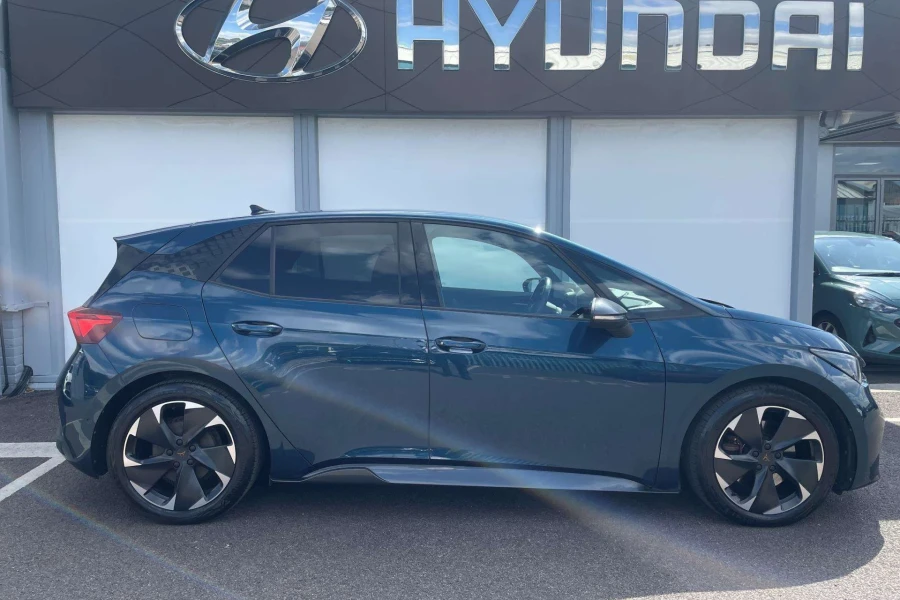 Vehicle Image - 1