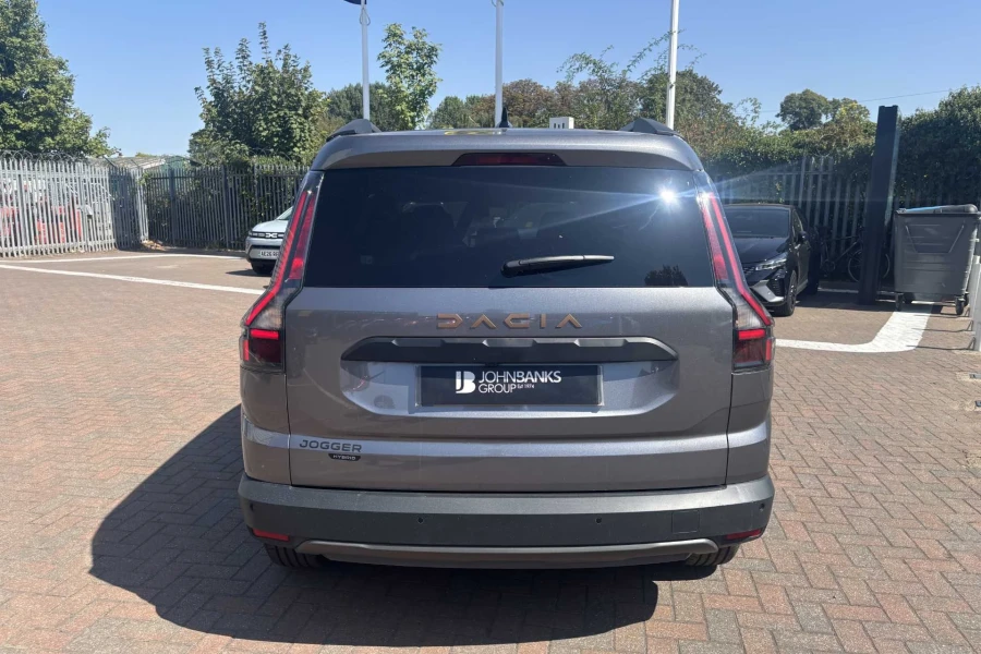 Vehicle Image - 2