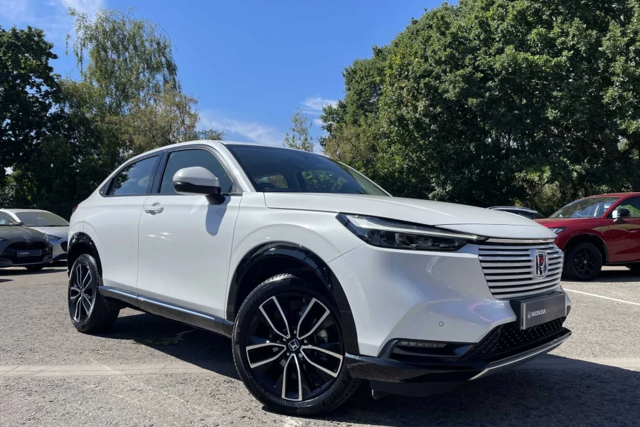Vehicle Image - 0