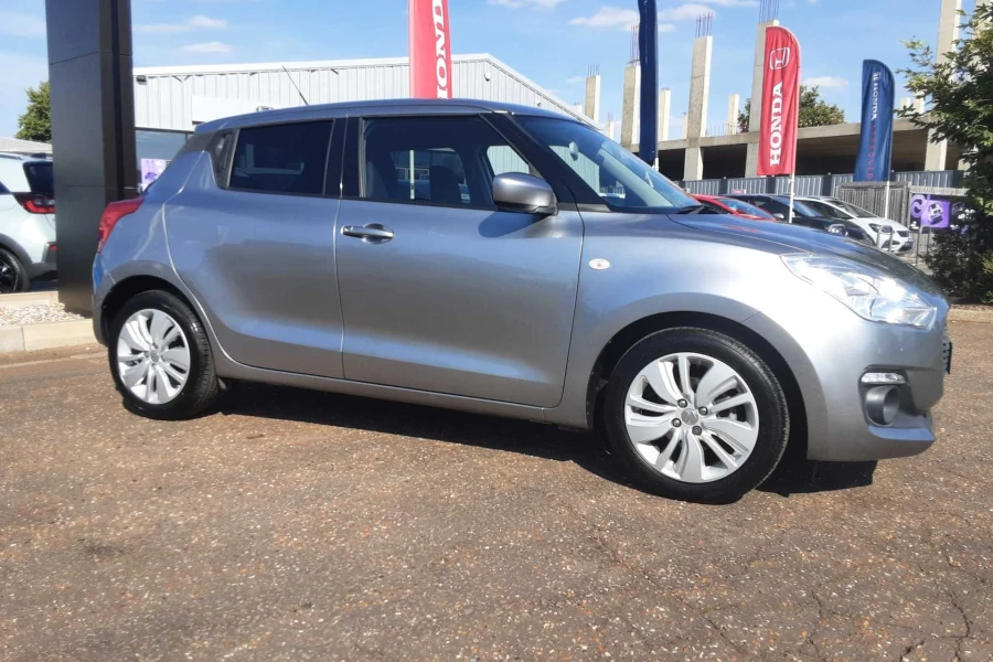 Vehicle Image - 2