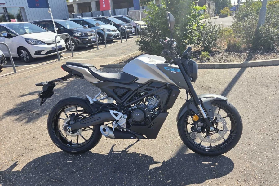 Vehicle Image - 1