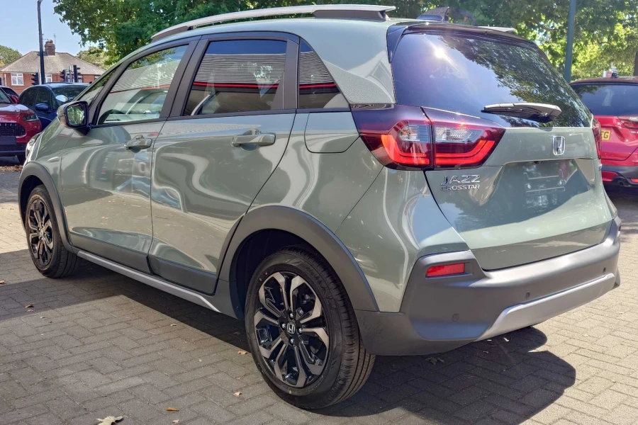 Vehicle Image - 2