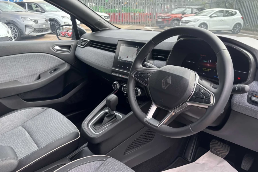 Vehicle Image - 3