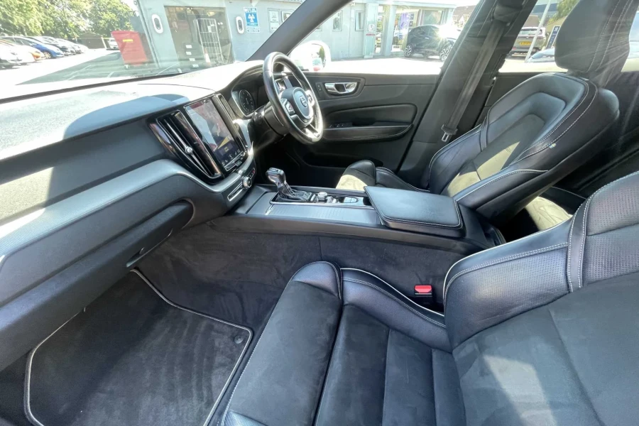 Vehicle Image - 1