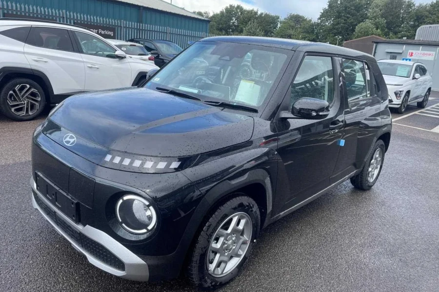 Vehicle Image - 2