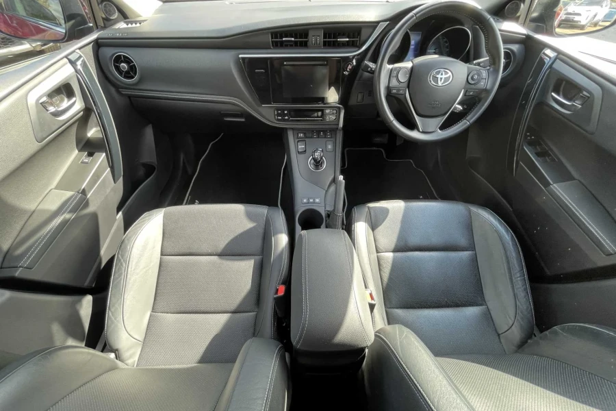 Vehicle Image - 3