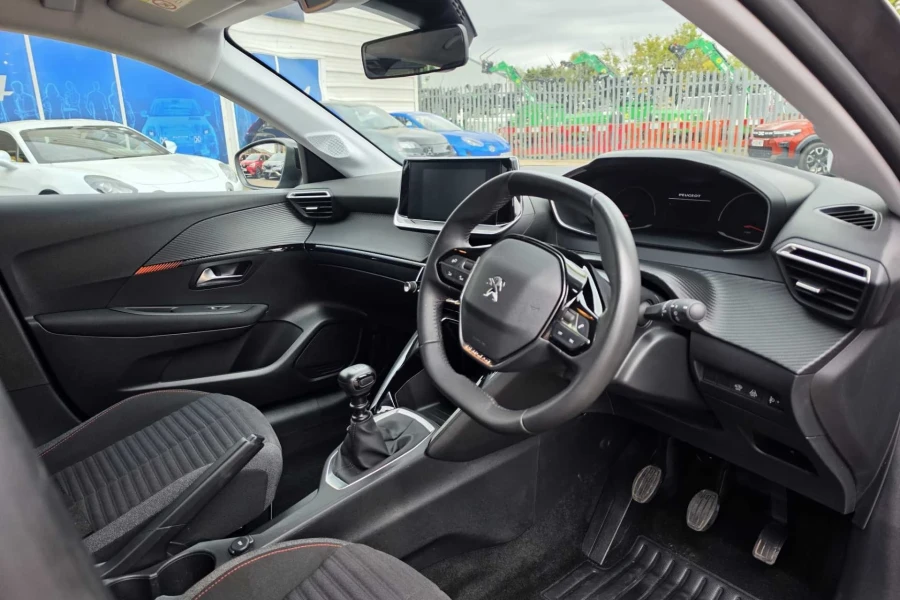 Vehicle Image - 3