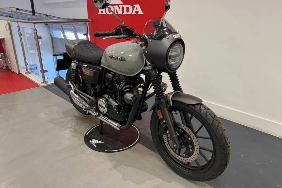 Vehicle Image - 1