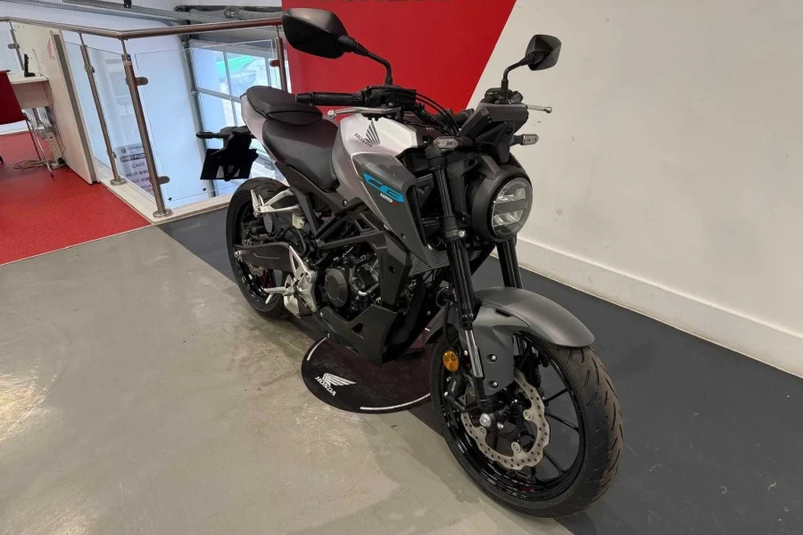 Vehicle Image - 1