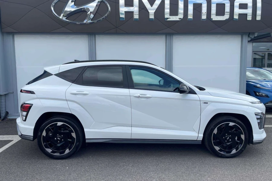 Vehicle Image - 1