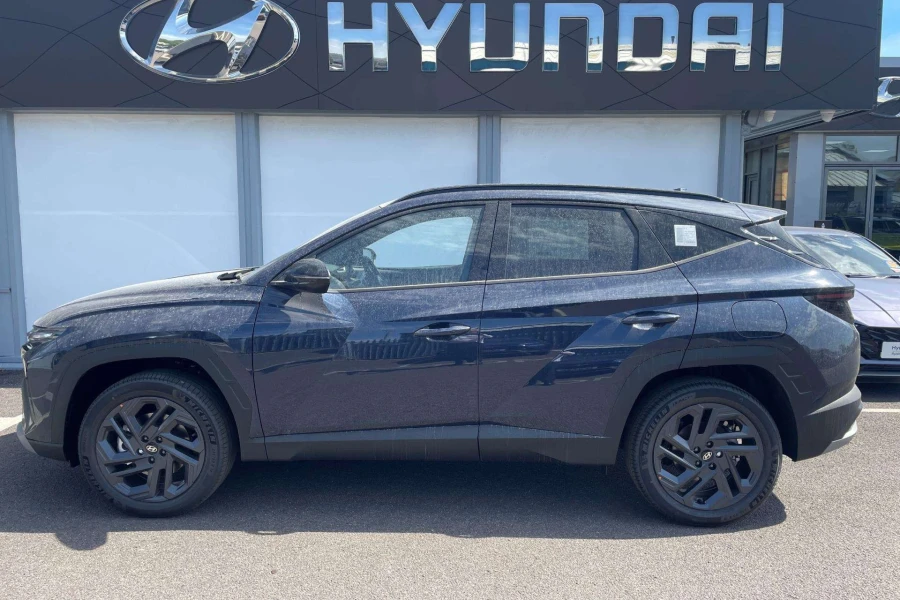 Vehicle Image - 2