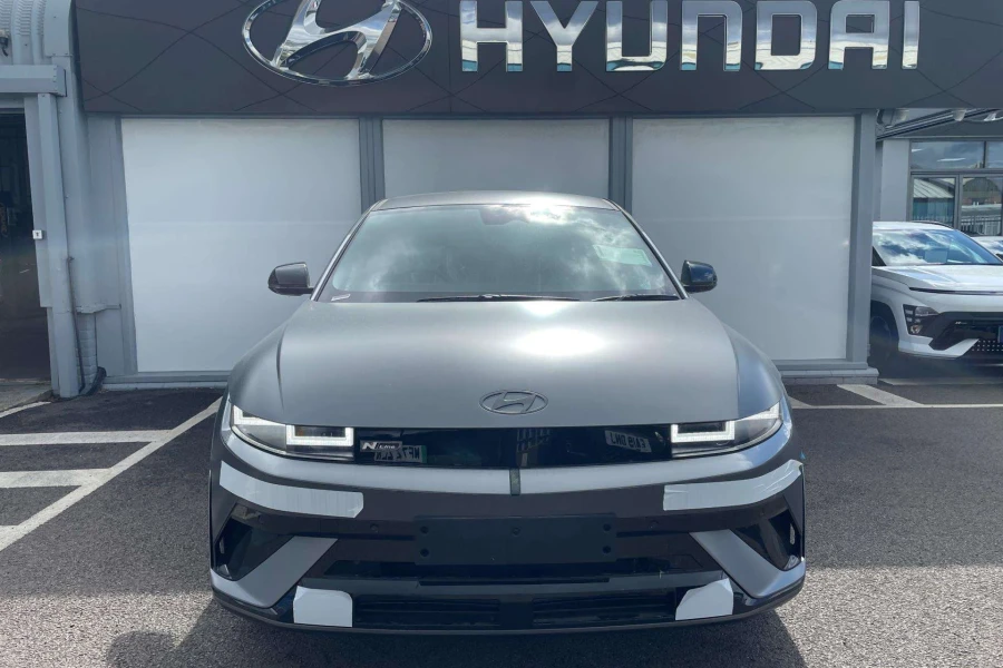 Vehicle Image - 3