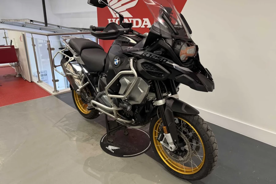 Vehicle Image - 1