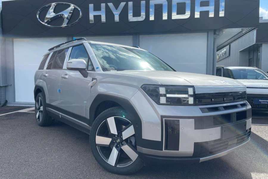 Vehicle Image - 0