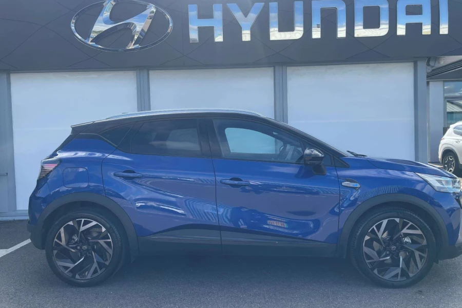 Vehicle Image - 1