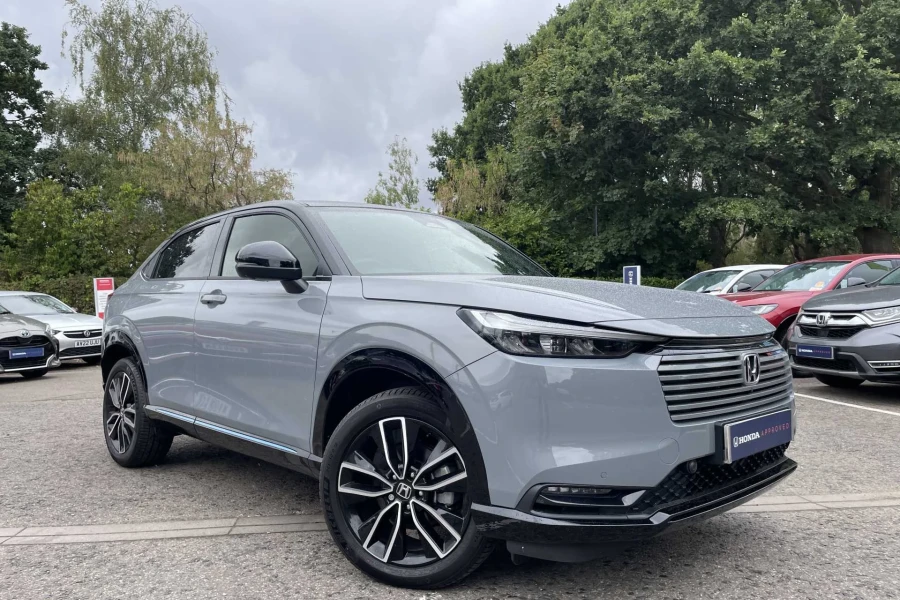 Vehicle Image - 0