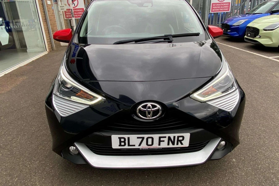 Vehicle Image - 3