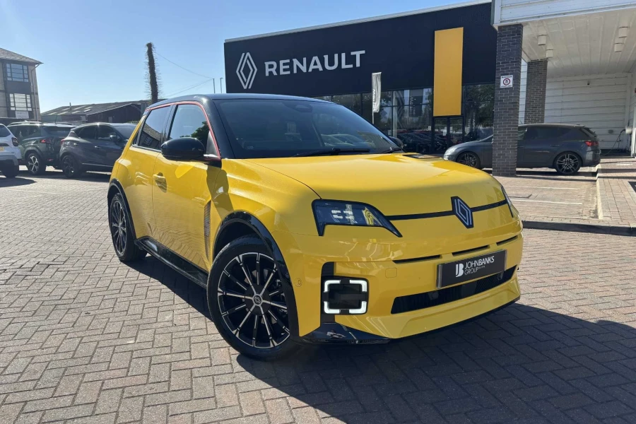 Vehicle Image - 0