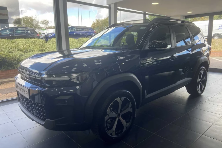 Vehicle Image - 2