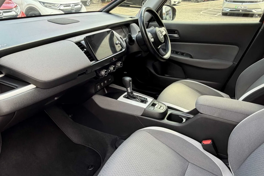 Vehicle Image - 1