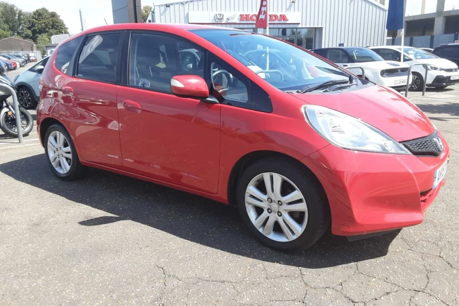 Vehicle Image - 1