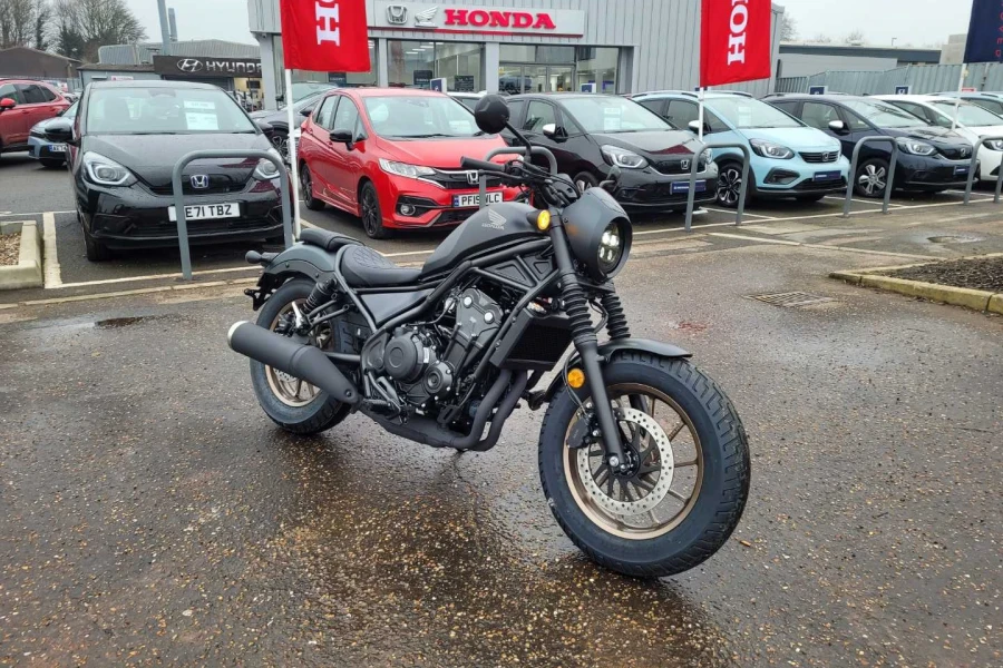 Vehicle Image - 0