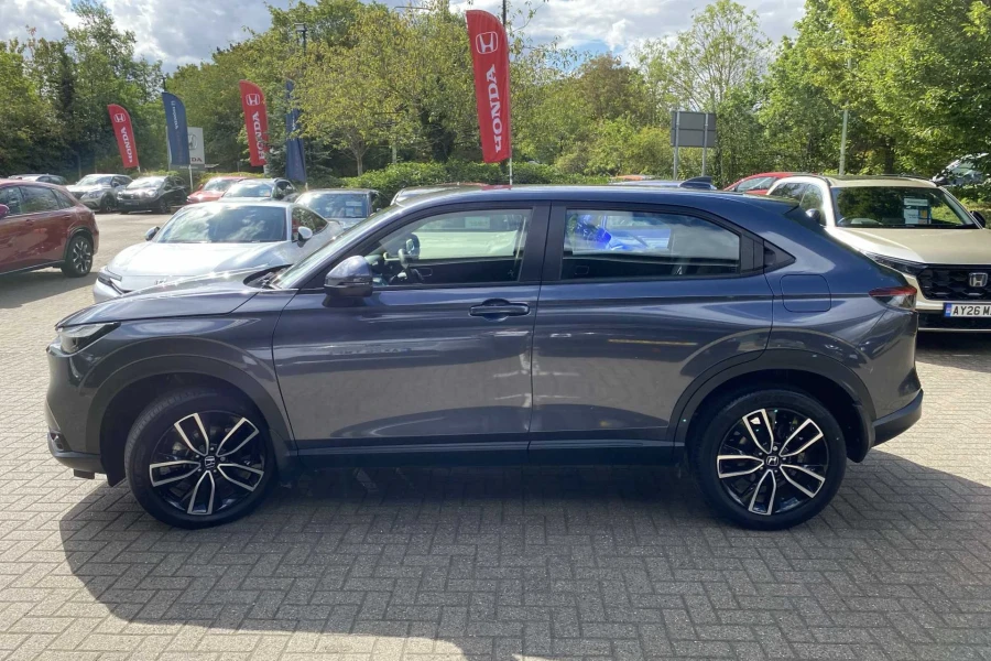 Vehicle Image - 3