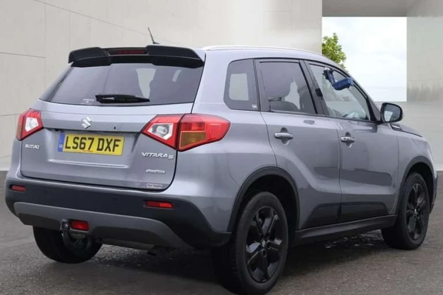Vehicle Image - 3